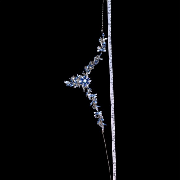 🌸3/$20🌸 Elegant Floral Blue Necklace - Picture 7 of 8